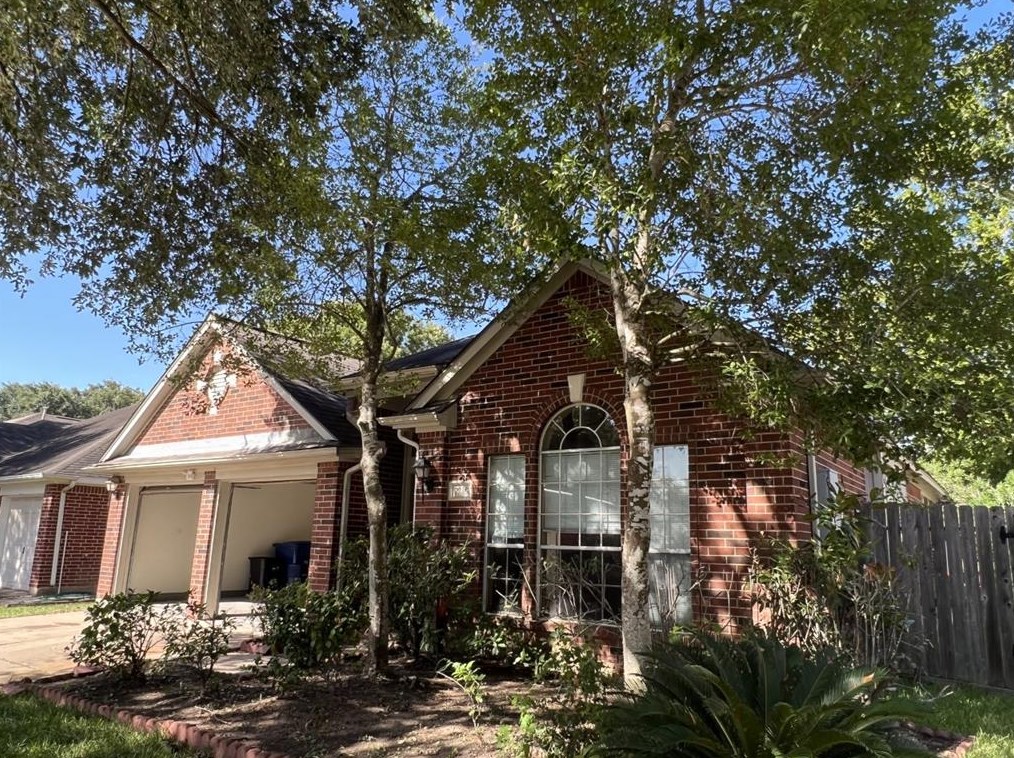 7219 Bethany Bay Dr, Missouri City TX  77459-4290 exterior