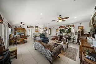 210 Debbie Ln, San Leon, TX 77539 - Photo 5