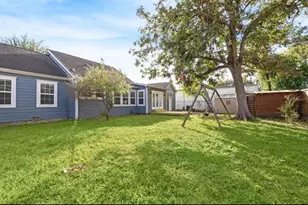 805 Sue St, Houston, TX 77009 - Photo 3