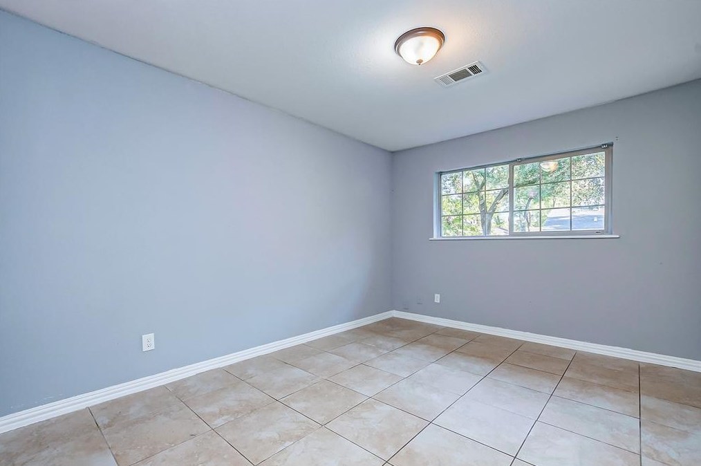 14143 Woodforest, Houston TX  77015 exterior