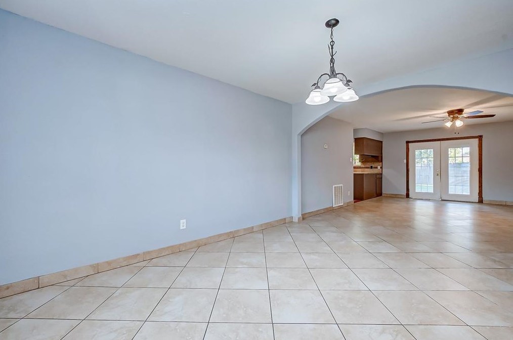 14143 Woodforest, Houston TX  77015 exterior
