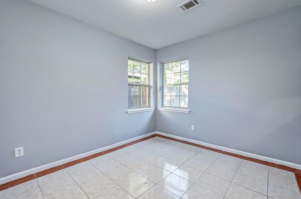 14143 Woodforest, Houston TX  77015 exterior