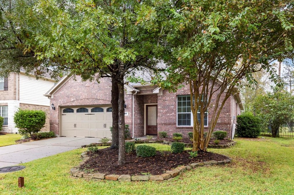 66 E Heritage Mill Cir, Tomball, TX 77375