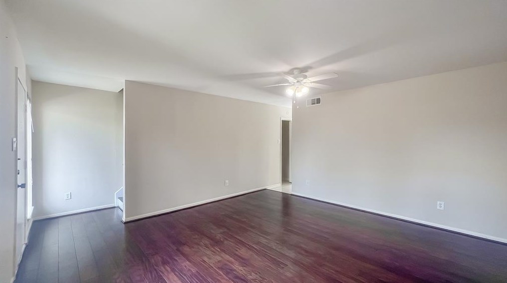 13 River Creek Way, Sugar Land TX  77478-4035 exterior