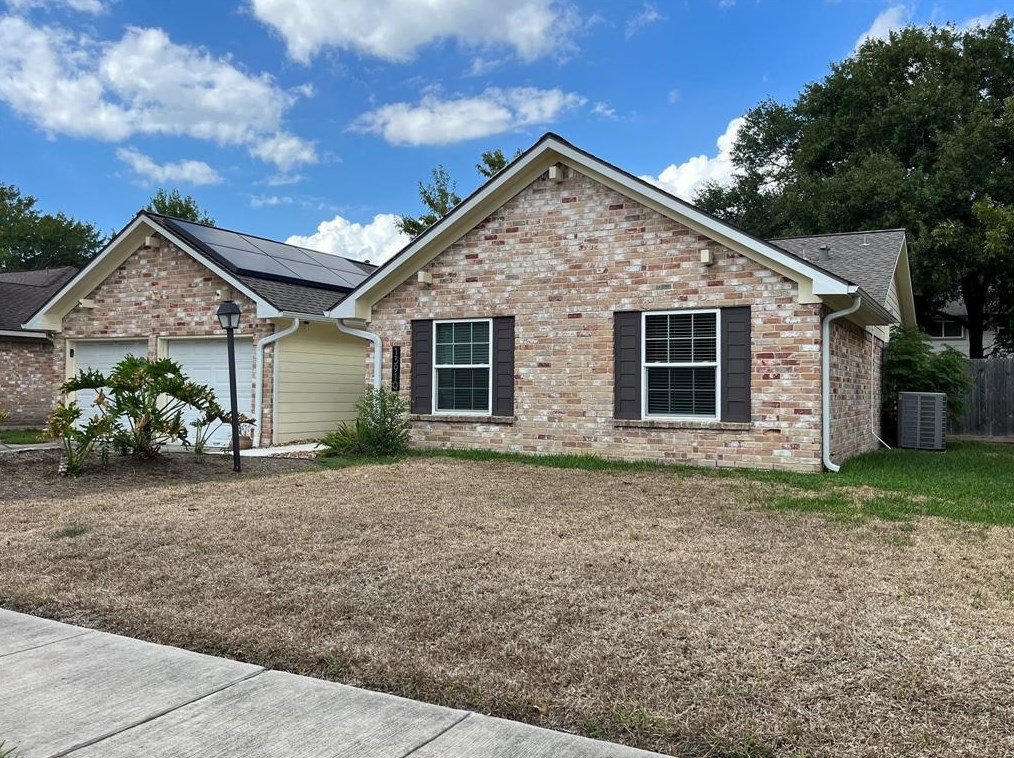 13910 Ivymount Dr, Sugar Land TX  77498-2418 exterior