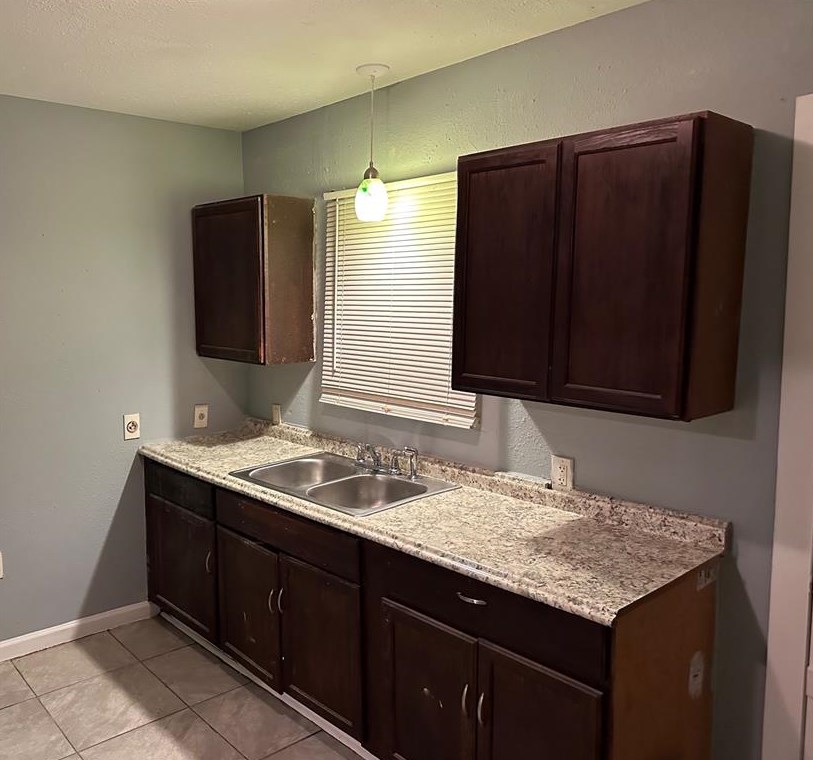 4411 Maggie St, Houston TX  77051-2833 exterior