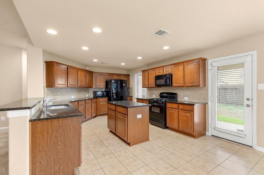 3023 Pathfinders Pass, Spring TX  77373-8637 exterior