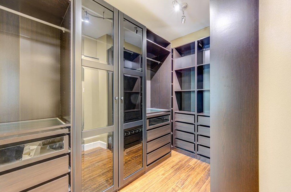 1214 Almond Grove Dr, Houston TX 77077-2505 exterior