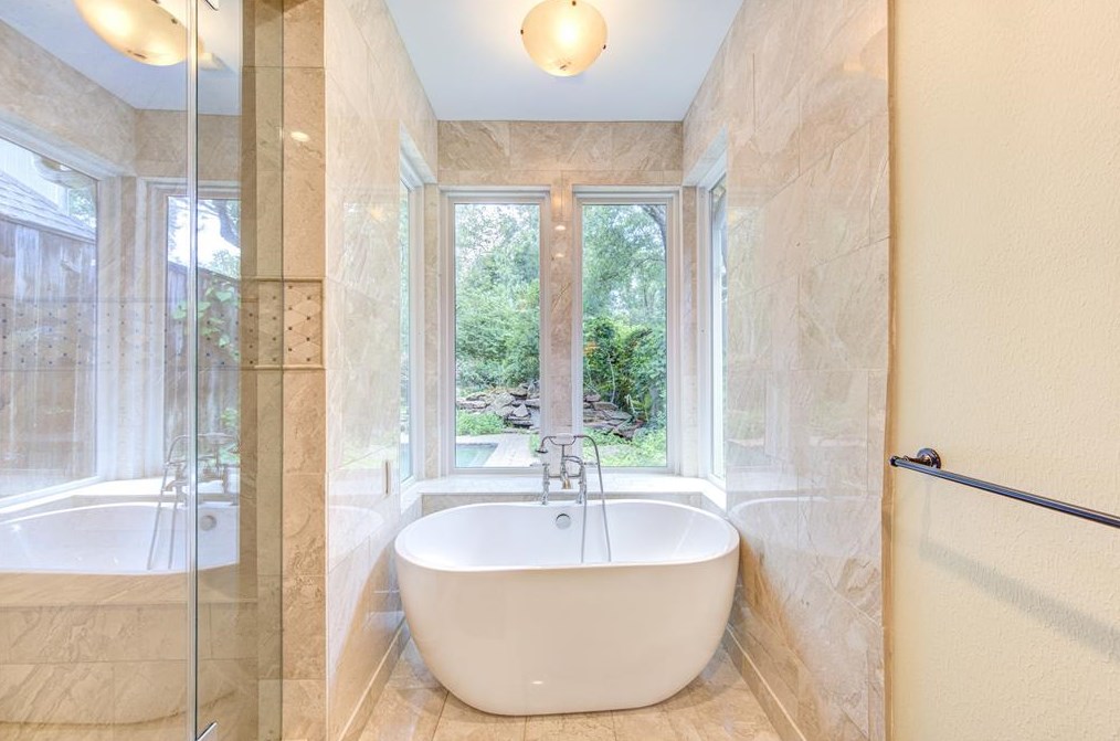 1214 Almond Grove Dr, Houston TX 77077-2505 exterior