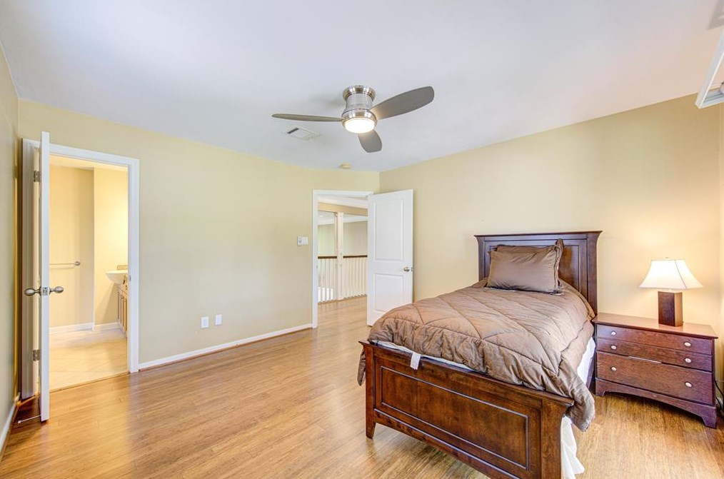 1214 Almond Grove Dr, Houston TX 77077-2505 exterior