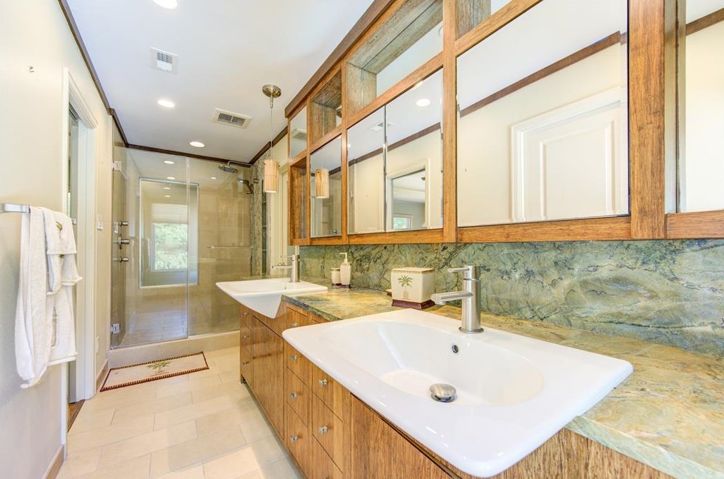 1214 Almond Grove Dr, Houston TX 77077-2505 exterior