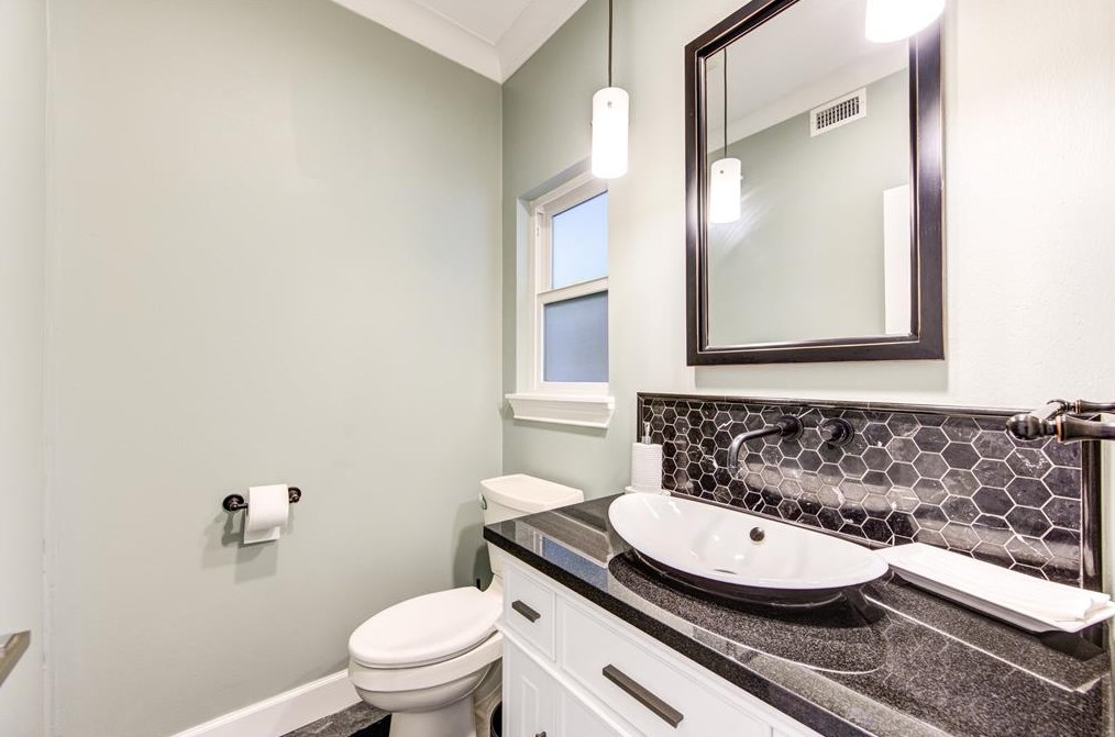 1214 Almond Grove Dr, Houston TX 77077-2505 exterior