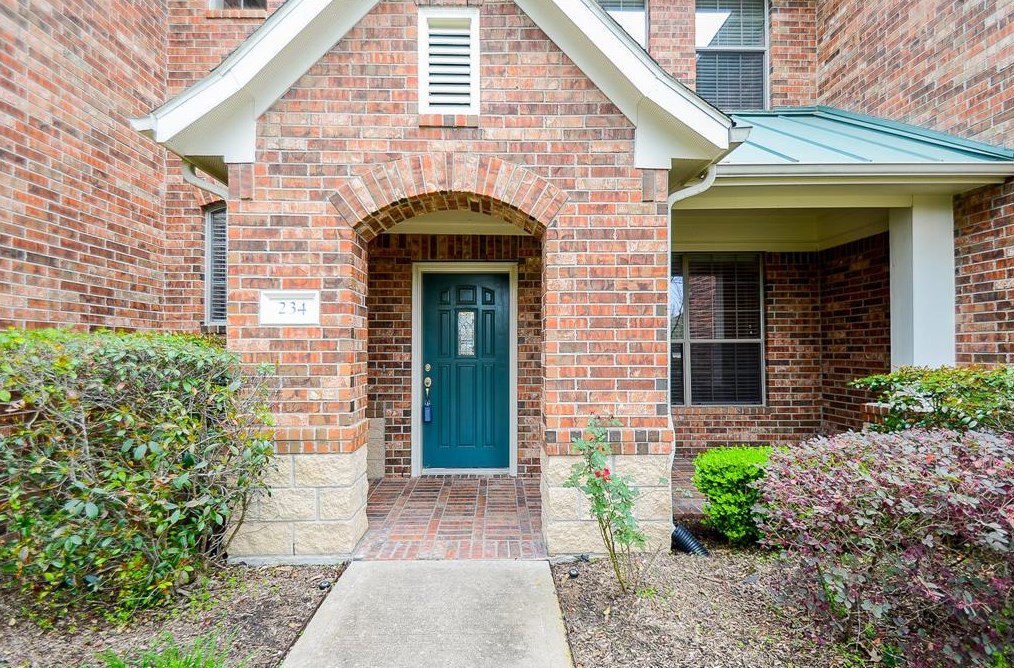 234 Whispering Ridge Ter, Houston TX  77094-1264 exterior
