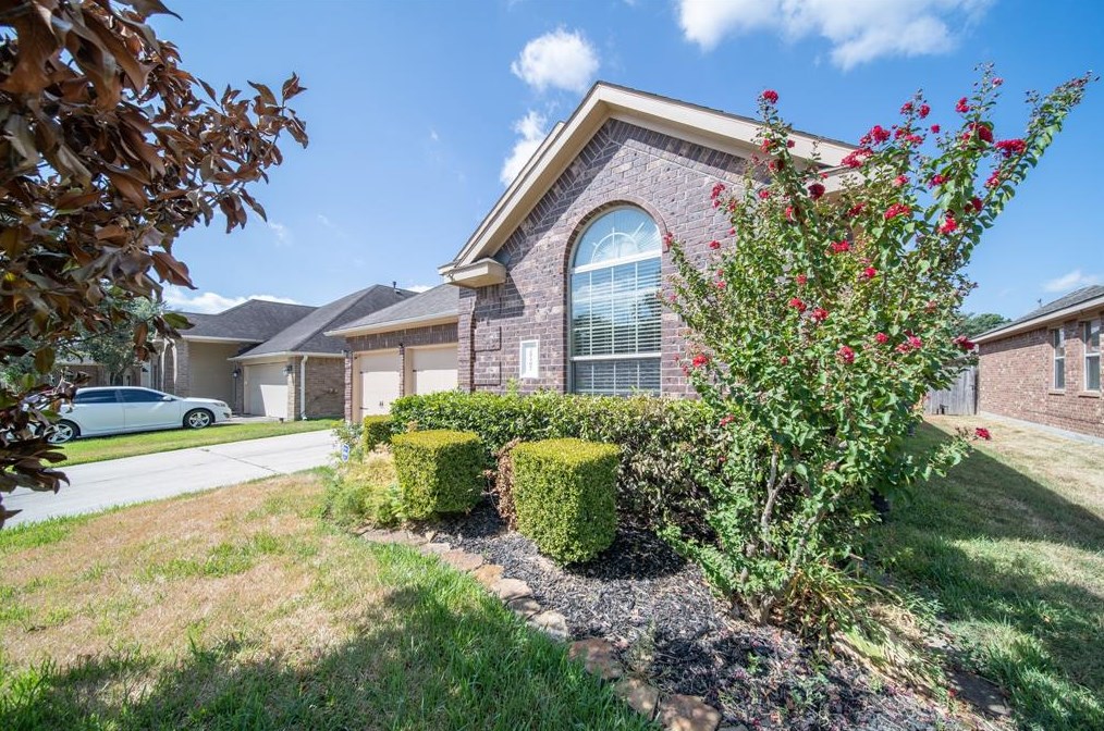 20307 Little Wing Dr, Spring TX  77388-2579 exterior