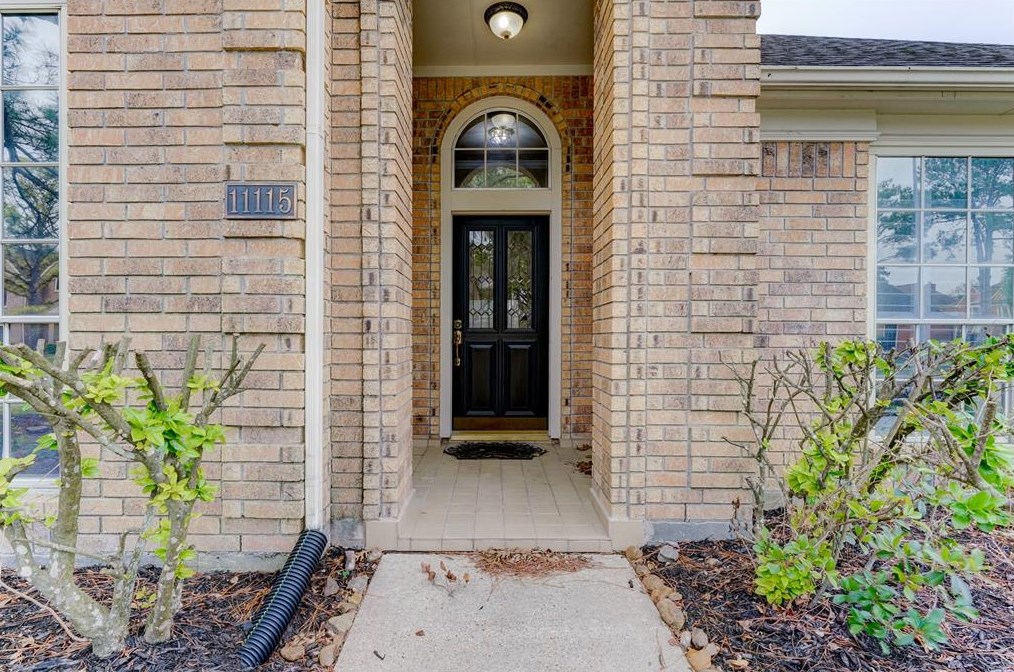 11115 Brook Mill Ct, Houston TX  77065-3221 exterior