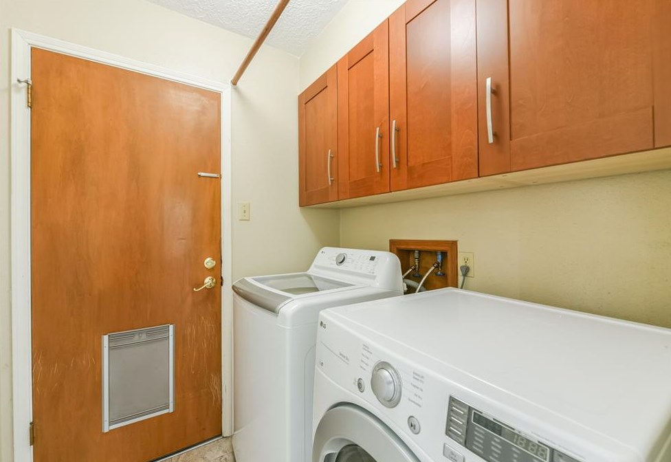 16231 Parksley Dr, Houston TX 77059-4714 exterior