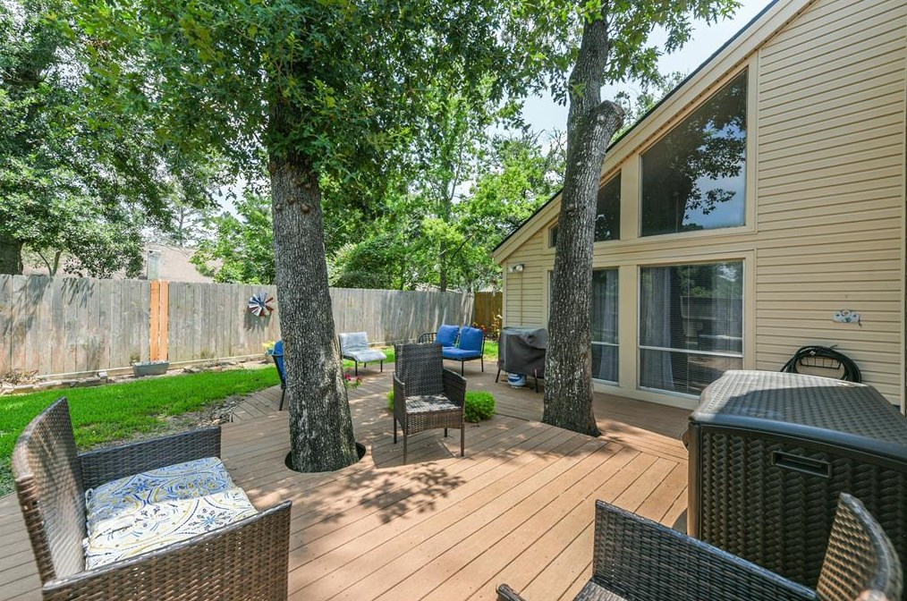 16231 Parksley Dr, Houston TX 77059-4714 exterior