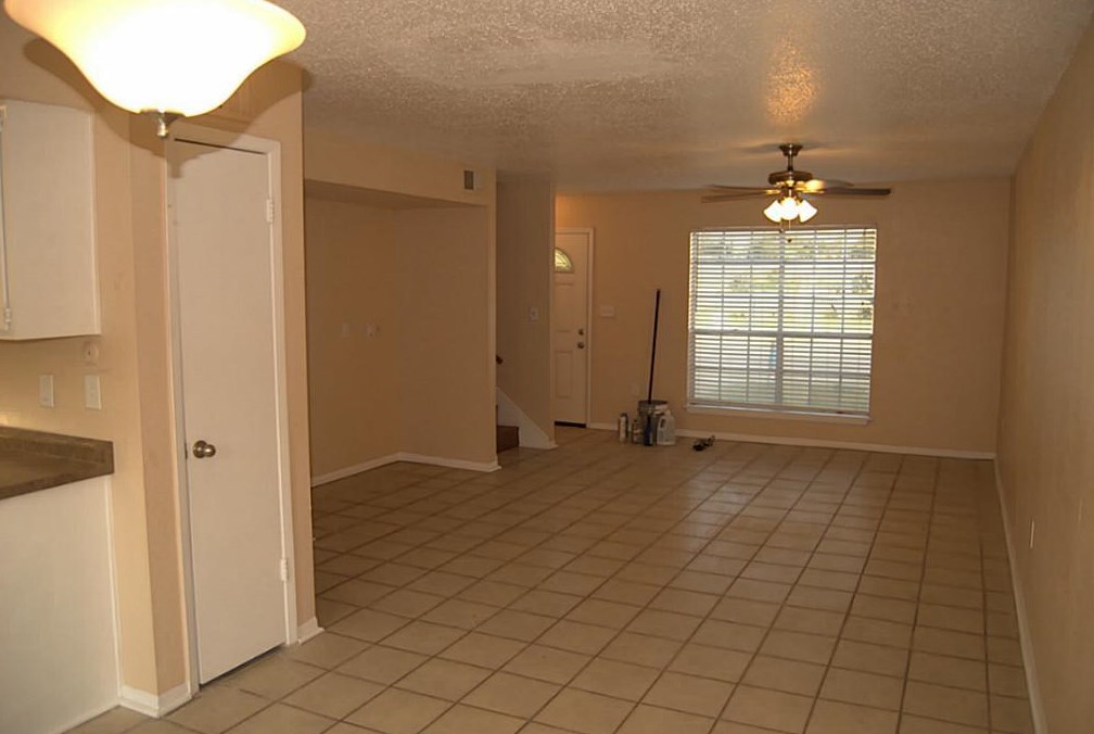 1524 Eagle Lake Rd, Sealy, TX 77474