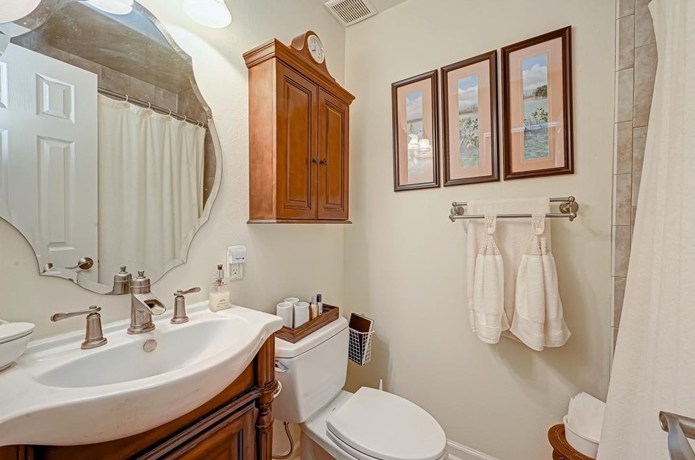 10838 Corona Ln, Houston TX 77072-3253 exterior