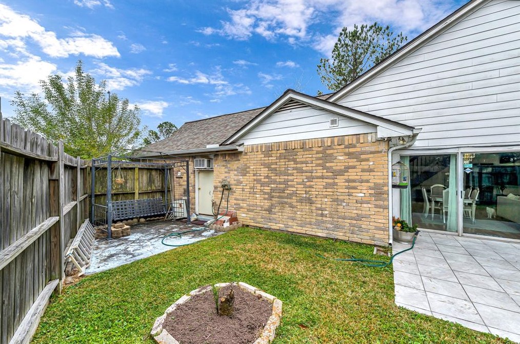 3206 Westwick Dr, Houston TX  77082-2229 exterior