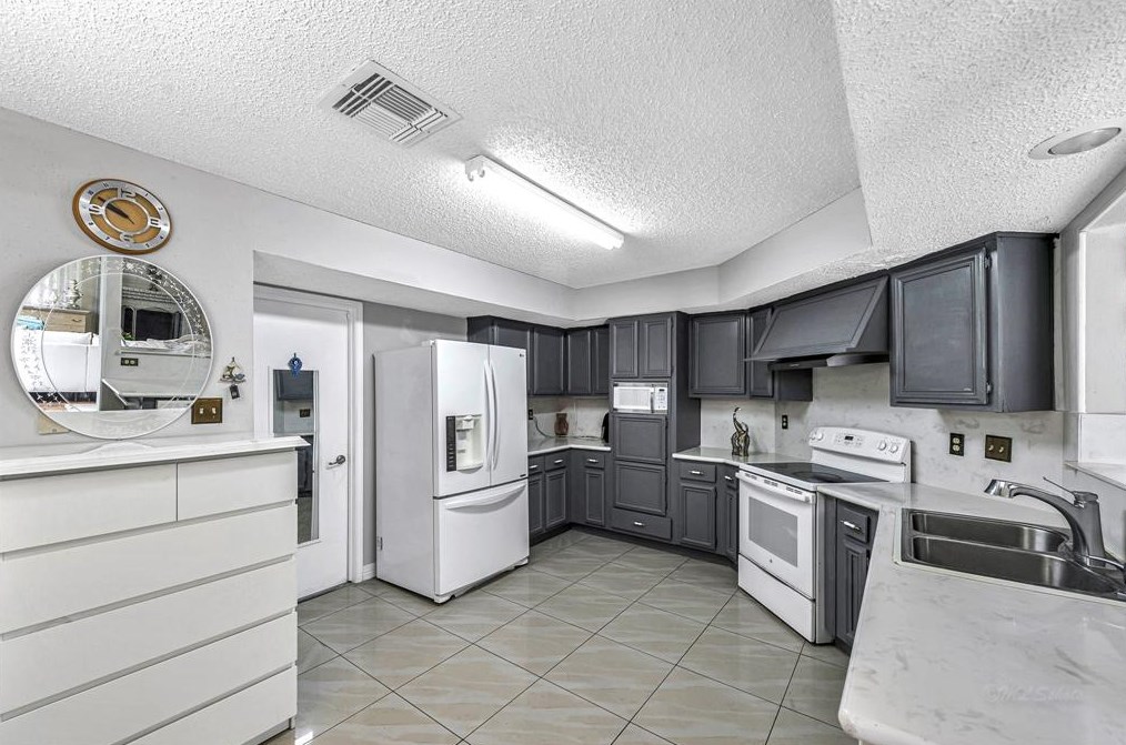 3206 Westwick Dr, Houston TX  77082-2229 exterior