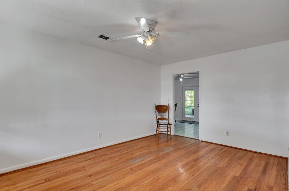 2223 Raspberry Ln, Pasadena TX  77502-4065 exterior