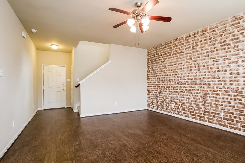 23611 Maple View Dr, Spring TX  77373-7990 exterior