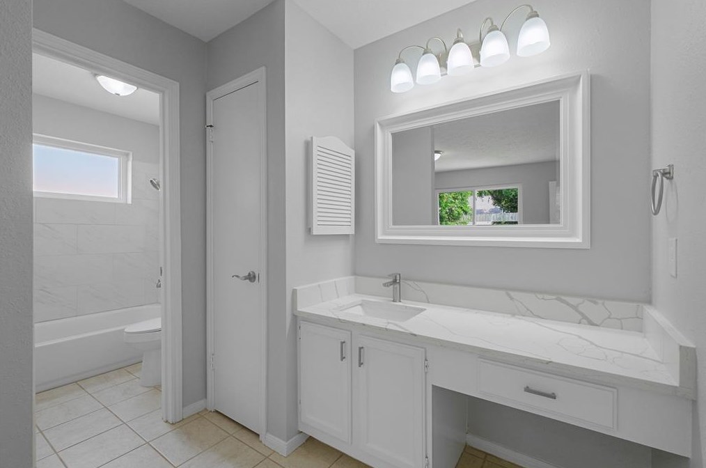 20262 Smithfield Xing Ln, Katy TX  77449-3206 exterior