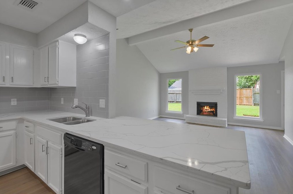 20262 Smithfield Xing Ln, Katy TX  77449-3206 exterior