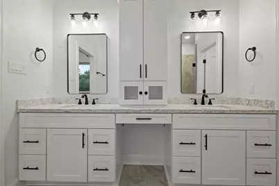 5250 Highlander Drive, Orange, TX 77630 - Photo 13