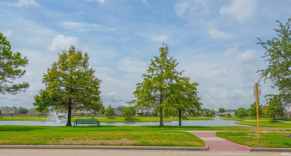 15306 Elm Leaf Pl, Cypress TX  77429-5225 exterior