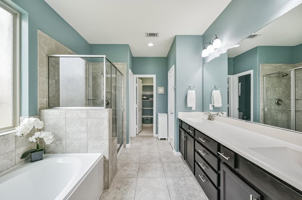 2023 Sanders Hollow Ln, Richmond TX  77469-6394 exterior