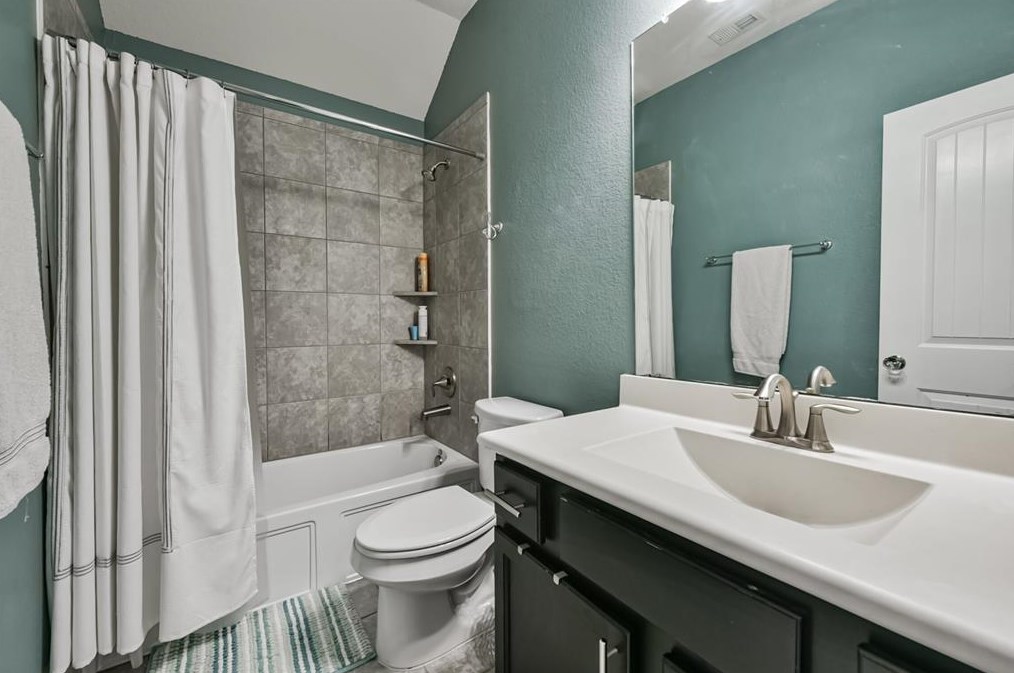 2023 Sanders Hollow Ln, Richmond TX  77469-6394 exterior