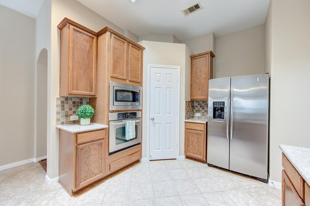 5806 Cedar Field Way, Houston TX  77084-1978 exterior