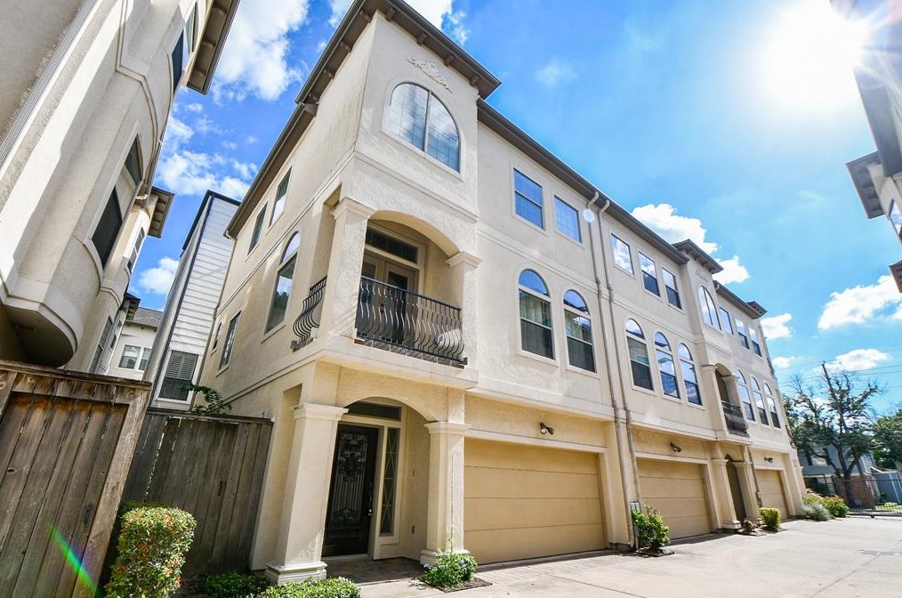 101 Tuam St, Houston TX  77006-3213 exterior