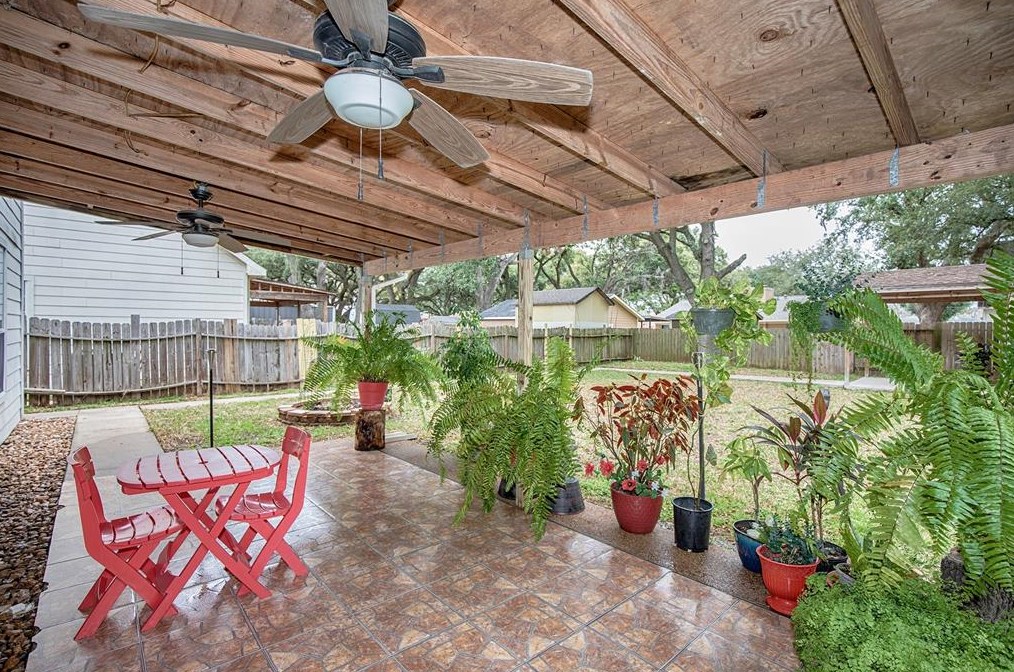 9139 Blackhawk Blvd, Houston TX  77075-4903 exterior