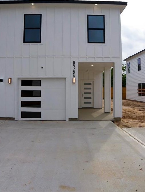 5124 Gold St, Houston TX  77026-2420 exterior