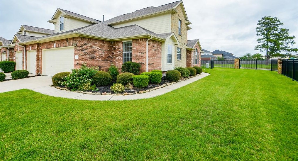 18702 Cypress Loch Dr, Spring TX  77379-8569 exterior