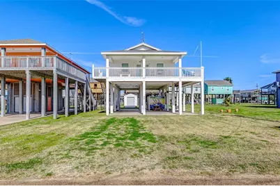 862 Holiday, Crystal Beach, TX 77650 - Photo 29