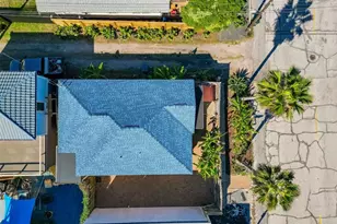 2415 31st St, Galveston, TX 77550 - Photo 47