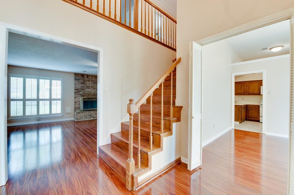 15114 Mira Vista Dr, Houston TX  77083-4209 exterior