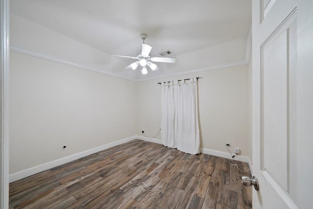 6423 Silver Cres Dr, Houston TX  77064-5156 exterior