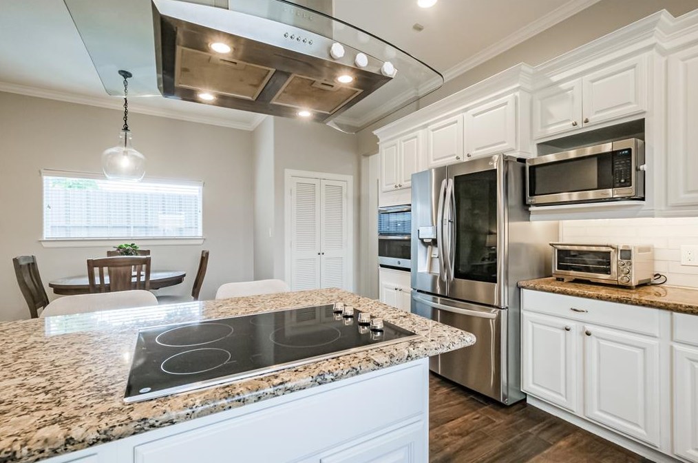 1511 15 St, Houston TX 77008-3421 exterior