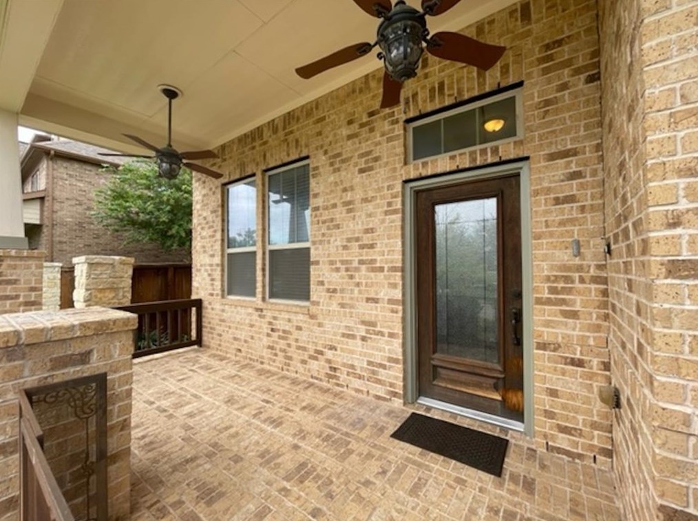 8915 Coral Honeysuckle Loop, Cypress TX  77433-4197 exterior