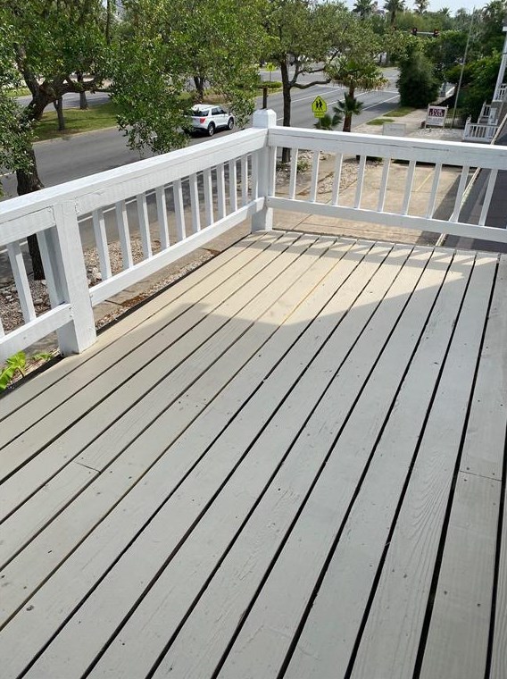 1923 Broadway St, Galveston TX  77550-8721 exterior