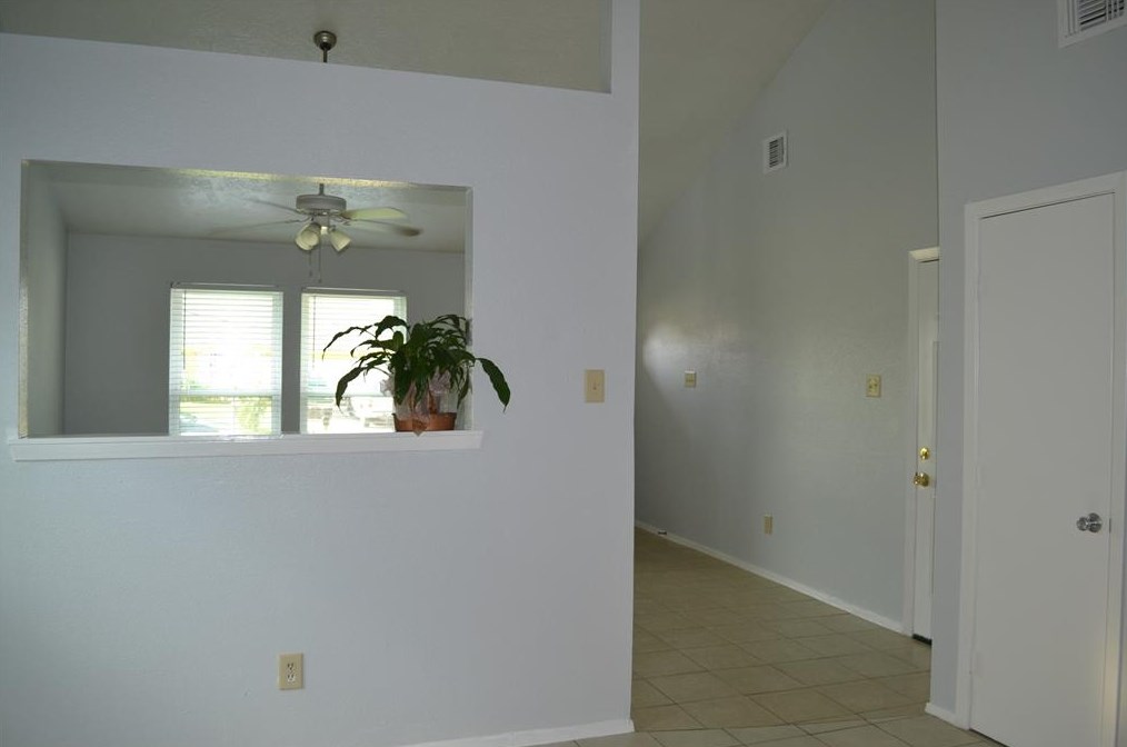 3134 Tidewater Dr, Houston TX  77045-4524 exterior