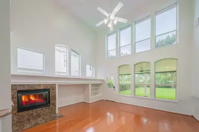 1415 Sue Barnett Drive, Houston, TX 77018 - Photo 17