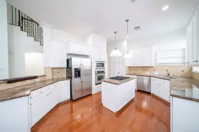 1415 Sue Barnett Drive, Houston, TX 77018 - Photo 11