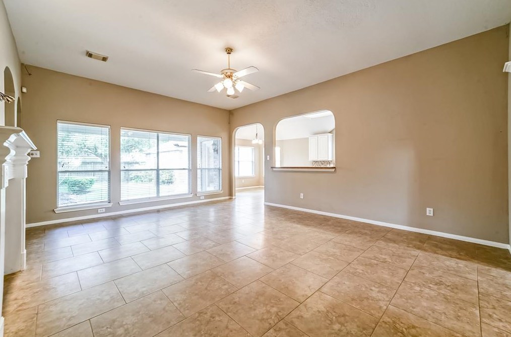 14431 Wadlington Dr, Houston TX  77044-5084 exterior