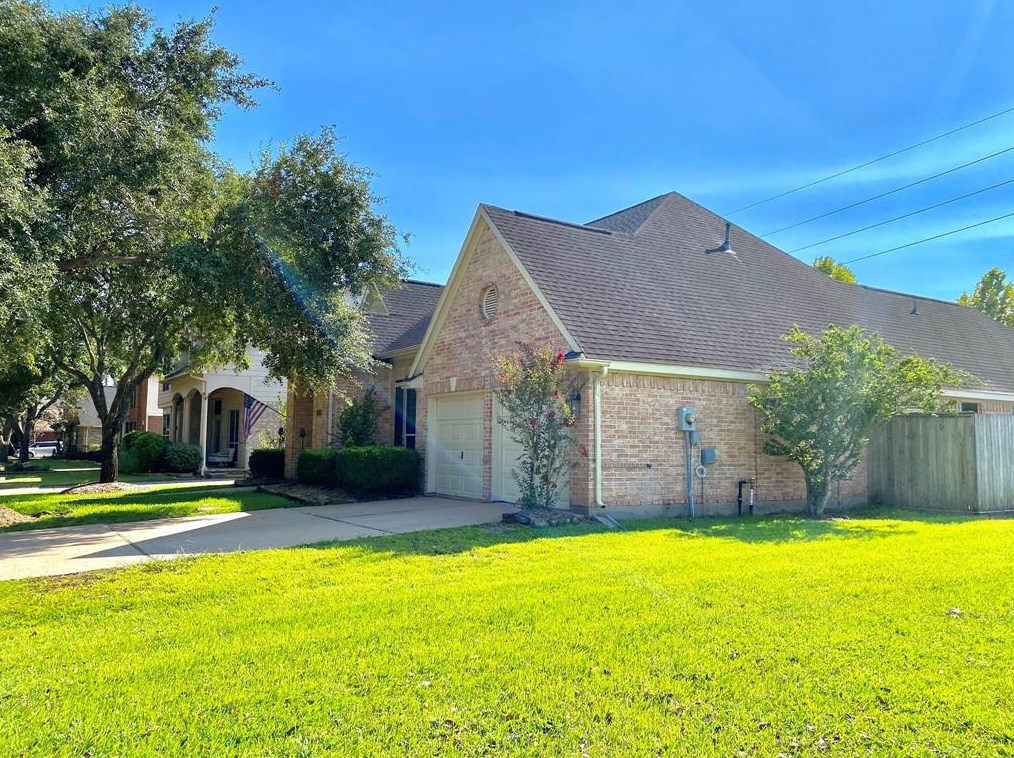 13022 Forester Canyon Ln, Sugar Land TX  77498-7428 exterior